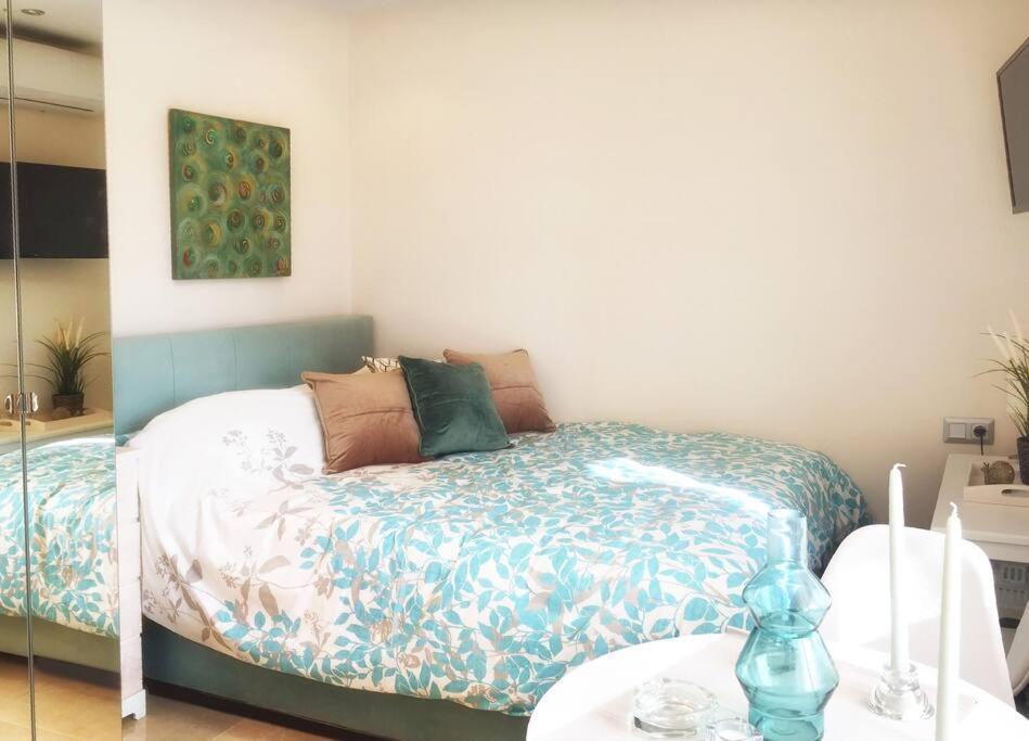 Emerald Mini Suite:Your Deluxe Studio In Kalamaria Thessaloníki Ngoại thất bức ảnh